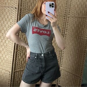 Levi's Red Logo Gray Women's Tee